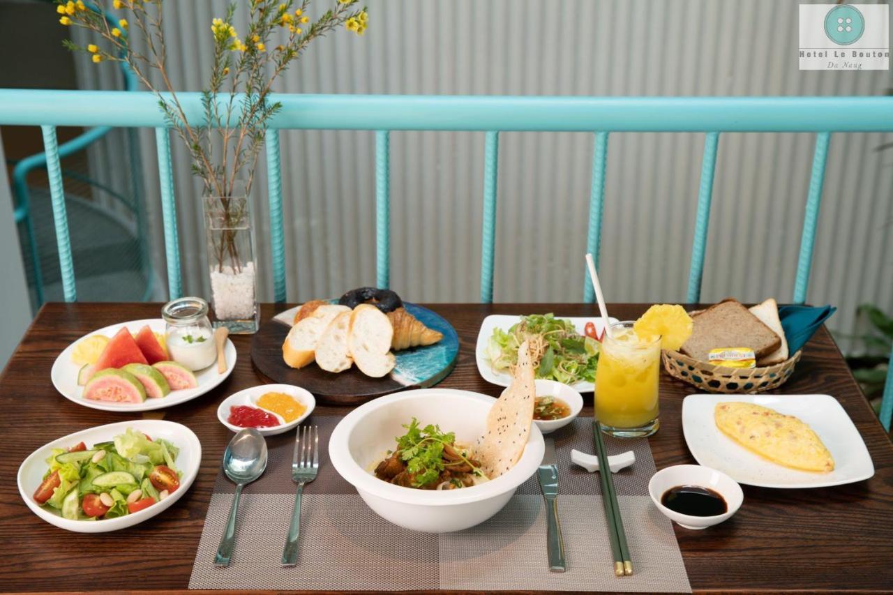 Hotel Le Bouton Da Nang Bagian luar foto