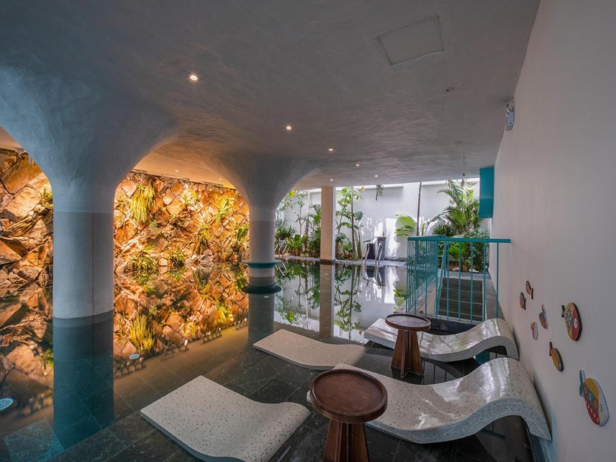 Hotel Le Bouton Da Nang Bagian luar foto