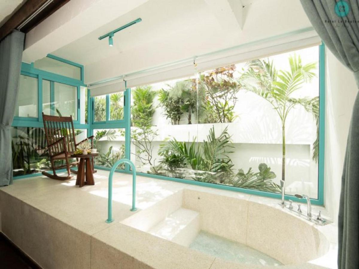 Hotel Le Bouton Da Nang Bagian luar foto